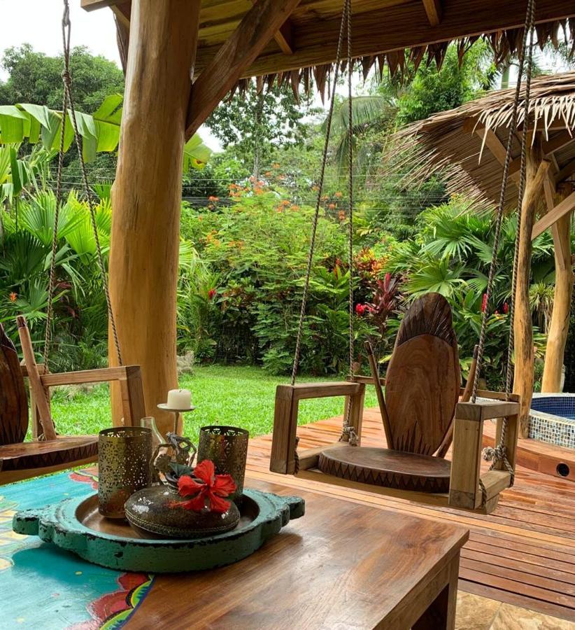 カウイータ Casa Mambo Bed & Breakfast エクステリア 写真